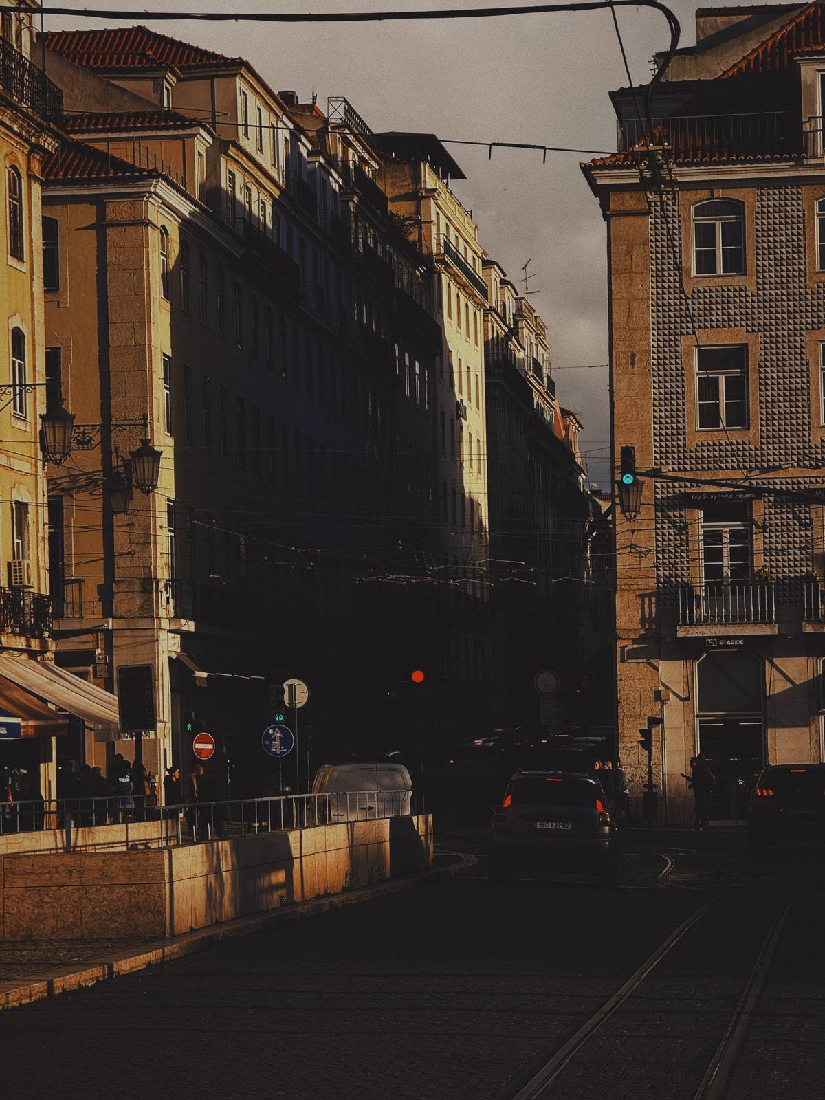 Mouraria, Lisbon — fine art prints by Abiassi