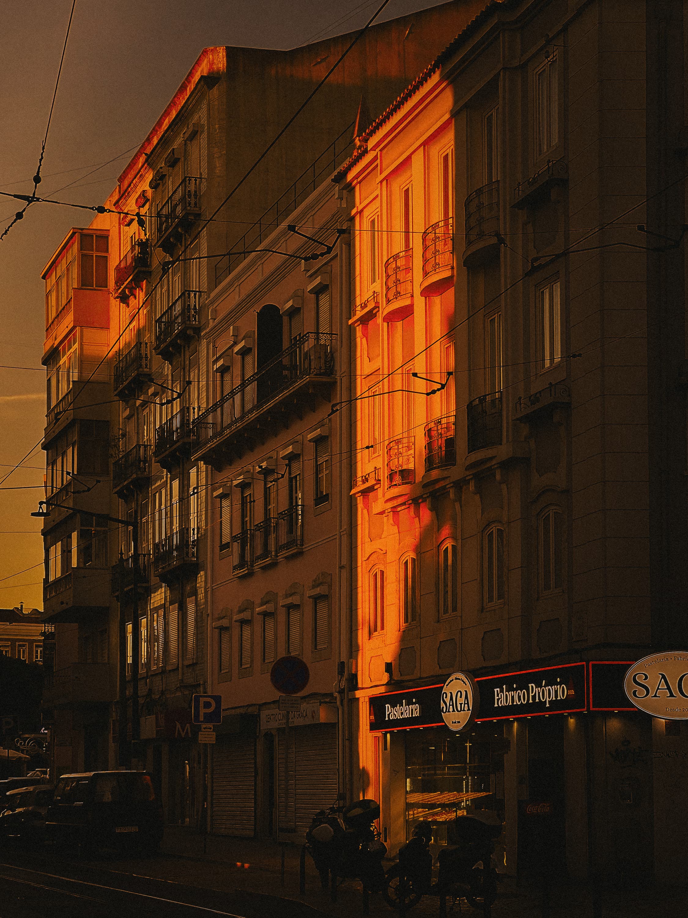Graça #03 — Pastelaria SAGA, Opening Hour · Lisbon Street Photography Print